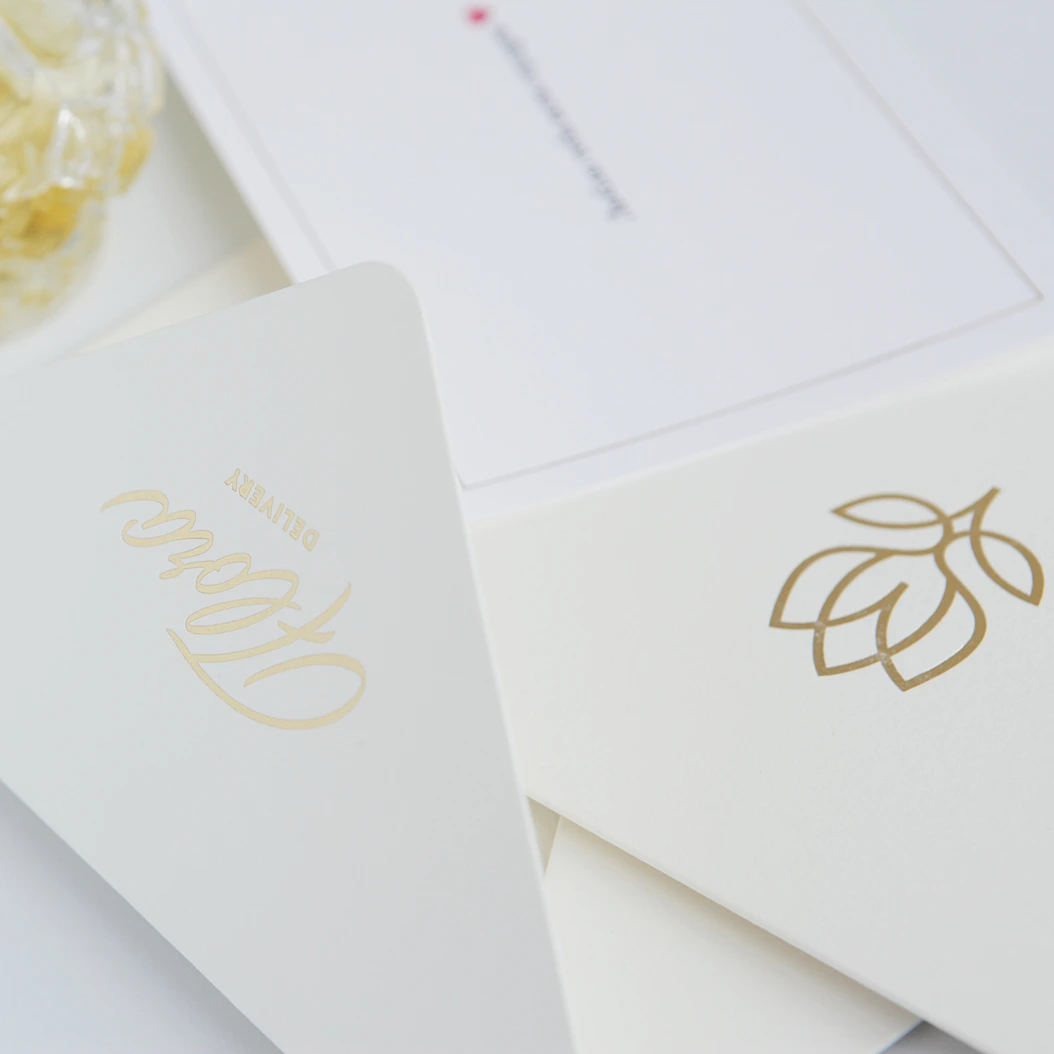 Тиснение золотой фольгой — деталь